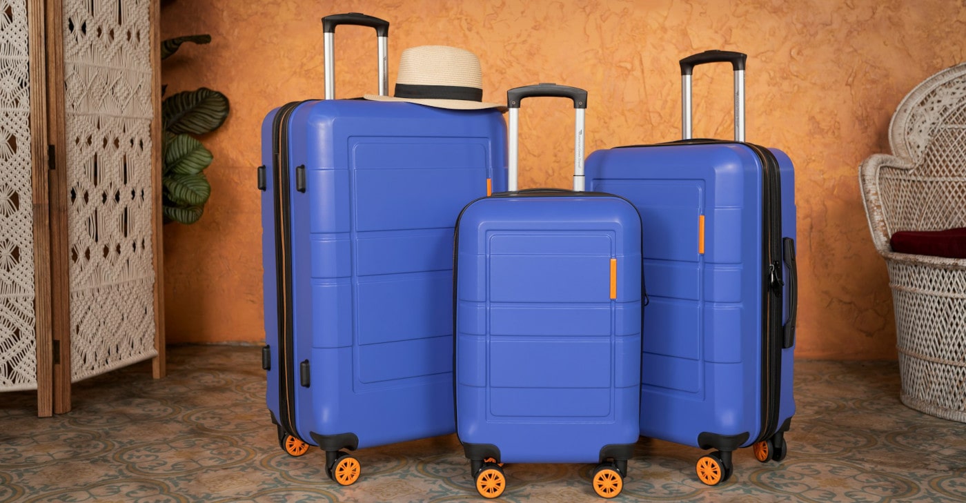 Git commit is like a suitcase